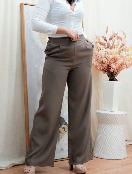 SASTRERO CON BOTON EN BOLSILLO Y CIERRE INVISIBLE 